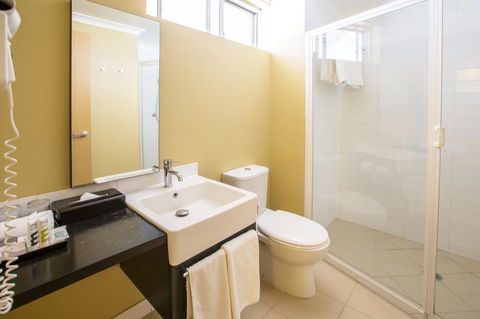 The Continental Hotel - Travel Agents 16
