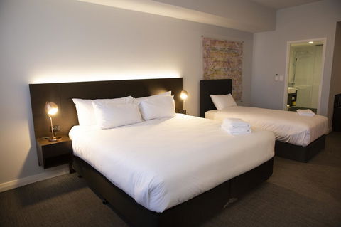 The Gerald Apartment Hotel - Cruises Travel 27