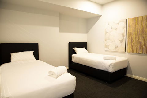 The Gerald Apartment Hotel - Cruises Travel 11