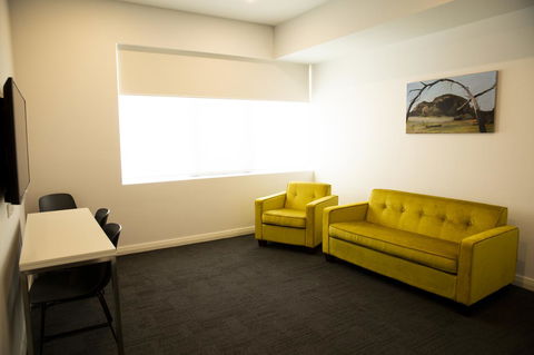 The Gerald Apartment Hotel - Cruises Travel 10