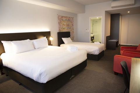 The Gerald Apartment Hotel - Cruises Travel 18