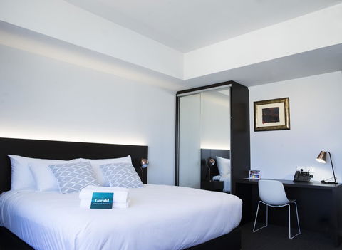 The Gerald Apartment Hotel - Cruises Travel 37