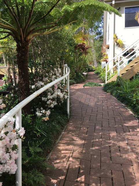 Nelson Bay Bed & Breakfast - Cruises Travel 10