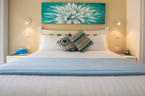 Nelson Bay Bed & Breakfast - Cruises Travel 30