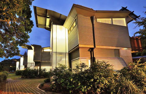 Crescent Head Spa Villa - Travel Search 24