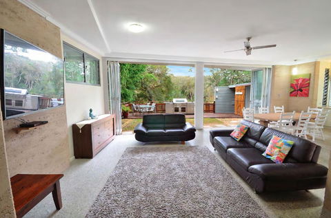 Crescent Head Spa Villa - Travel Search 23