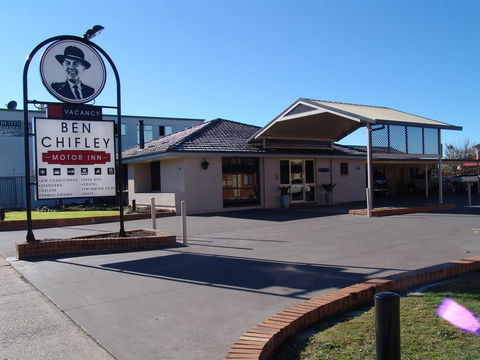Ben Chifley Motor Inn - Travel Search 0
