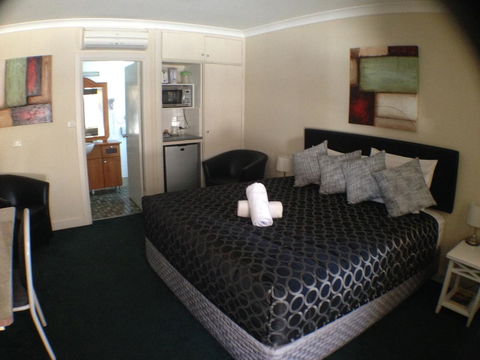 Ben Chifley Motor Inn - Travel Search 22