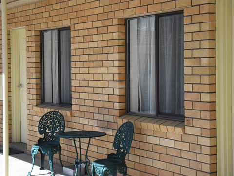 Ben Chifley Motor Inn - Travel Search 43