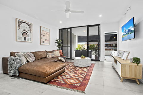 No 5 Rockpool 69 Ave Sawtell - Travel Agents 0