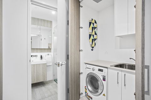 No 5 Rockpool 69 Ave Sawtell - Travel Agents 15