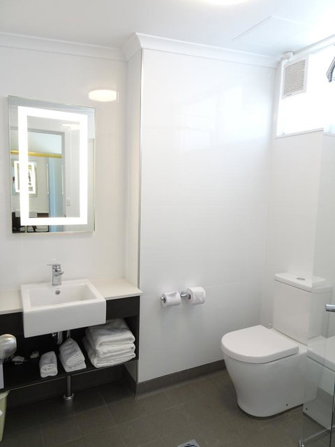 Ibis Styles Tamworth - Tourism Guide 1