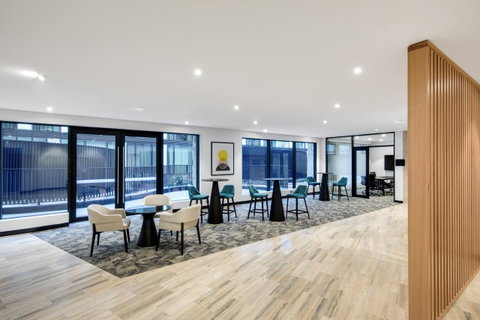 Vibe Hotel North Sydney - Tourism Guide 12