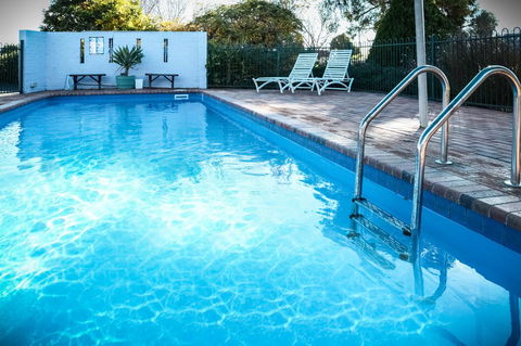 Almond Inn - Cruises Travel 26