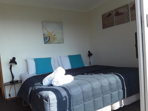 Narooma Golfers Lodge - Travel Agents 13