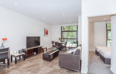 DD Apartments On Day - Tourism Guide 8