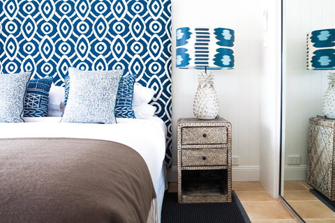 The Lord Byron - Tourism Guide 5