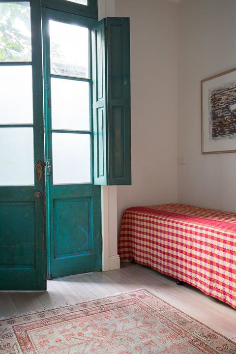 Bondi Beach House - Tourism Guide 14
