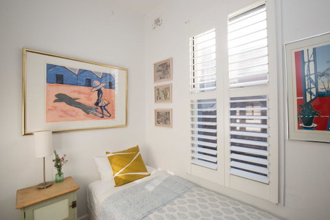 Bondi Beach House - Tourism Guide 35