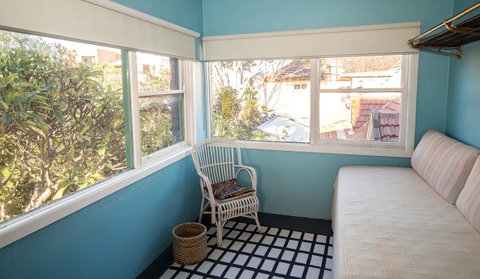 Bondi Beach House - Tourism Guide 41