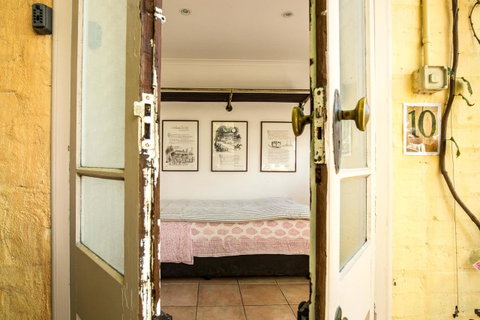 Bondi Beach House - Tourism Guide 13
