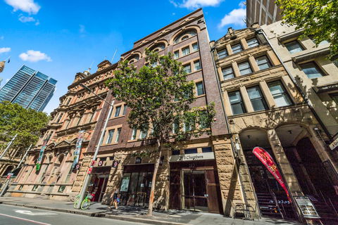 YEHS Hotel Sydney QVB - Travel Agents 1