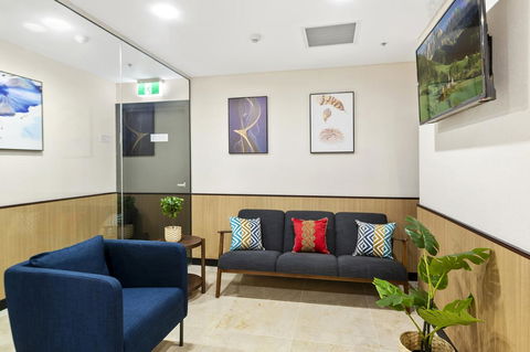 YEHS Hotel Sydney QVB - Travel Agents 15