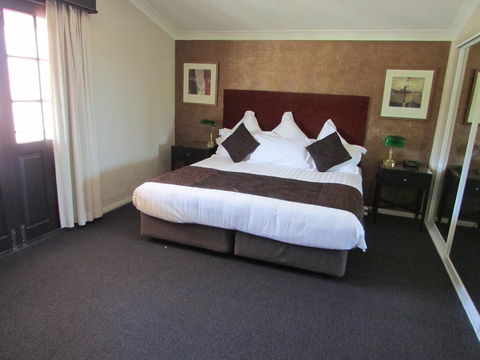Crowne Plaza Hawkesbury Valley, An IHG Hotel - Cruises Travel 16