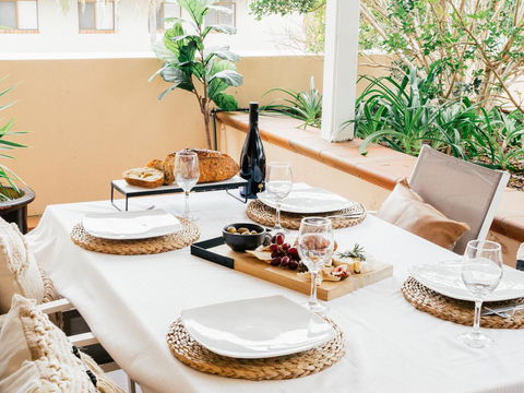 Waves Byron Bay - Tourism Guide 21