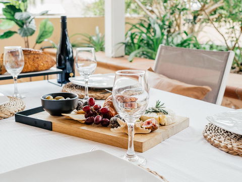 Waves Byron Bay - Tourism Guide 20