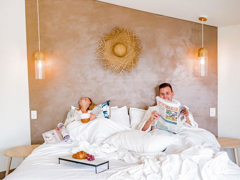 Waves Byron Bay - Tourism Guide 5