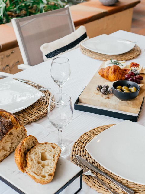 Waves Byron Bay - Tourism Guide 18