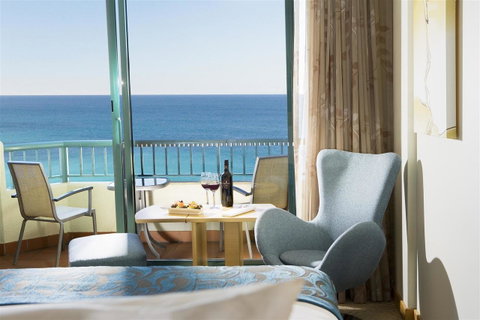 Crowne Plaza Sydney Coogee Beach, An IHG Hotel - Tourism Guide 4