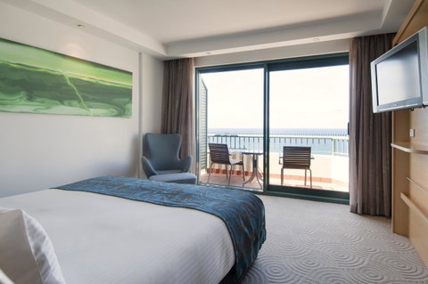 Crowne Plaza Sydney Coogee Beach, An IHG Hotel - Tourism Guide 39