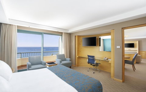 Crowne Plaza Sydney Coogee Beach, An IHG Hotel - Tourism Guide 42