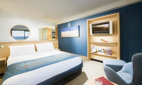 Crowne Plaza Sydney Coogee Beach, An IHG Hotel - Tourism Guide 38