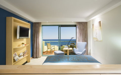 Crowne Plaza Sydney Coogee Beach, An IHG Hotel - Tourism Guide 37