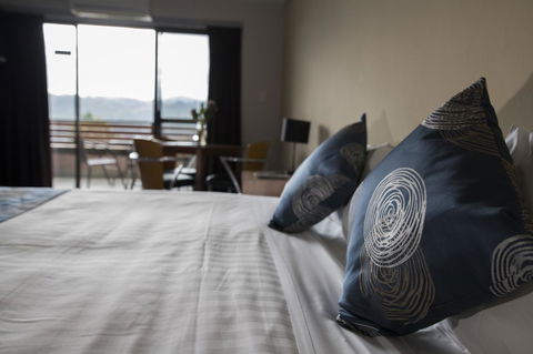 Banjo Paterson Inn - Tourism Guide 30