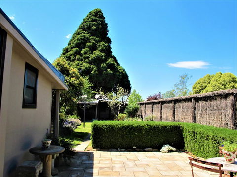 Apple Tree Cottage - Travel Agents 21