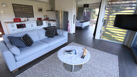 Amaroo Valley Springs - Tourism Guide 24