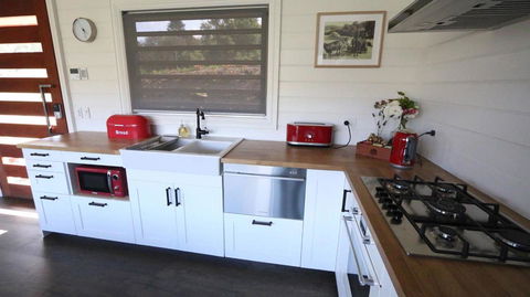 Amaroo Valley Springs - Tourism Guide 26