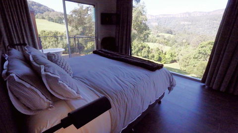 Amaroo Valley Springs - Tourism Guide 32