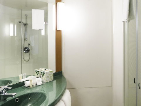 Ibis Thornleigh - Travel Search 19