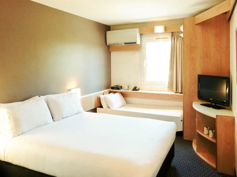 Ibis Thornleigh - Travel Search 33