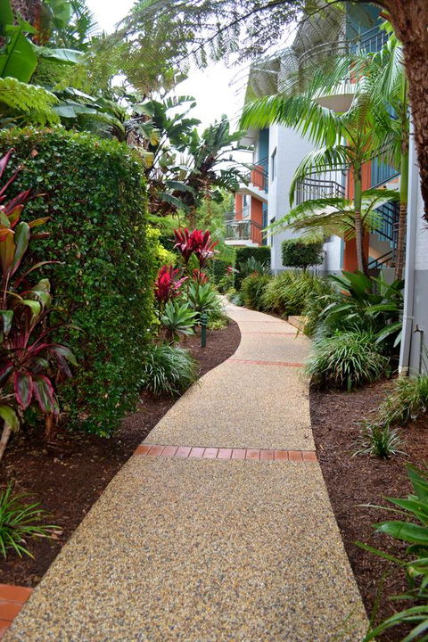 Flynns Beach Resort - Travel Agents 10
