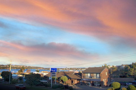 Pelican Motor Inn - Tourism Guide 16