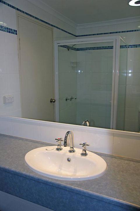 Pelican Motor Inn - Tourism Guide 31