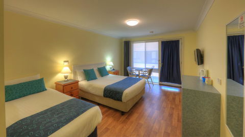 Pelican Motor Inn - Tourism Guide 20