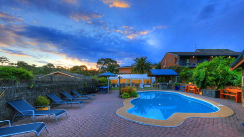 Pelican Motor Inn - Tourism Guide 10