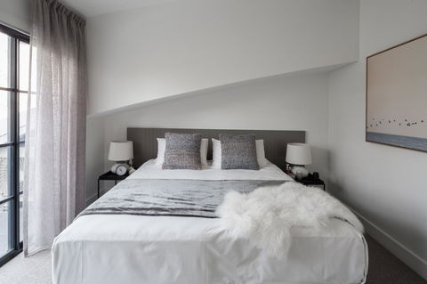 Wentworth Park Apartments - Tourism Guide 37